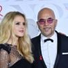Pascal Obispo et sa femme Julie Hantson au photocall de la 17e édition du "Dîner de la mode du Sidaction" au Pavillon d'Armenonville à Paris, France. © Rachid Bellak/Bestimage