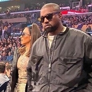 Kanye West et sa femme Kim Kardashian assistent au match de NBA de basketball opposant les Lakers de Los Angeles aux Cavaliers de Cleveland au Staples Center à Los Angeles, Californie, Etats-Unis, le 13 janvier 2020. Les Lakers ont gagnés 128-99.