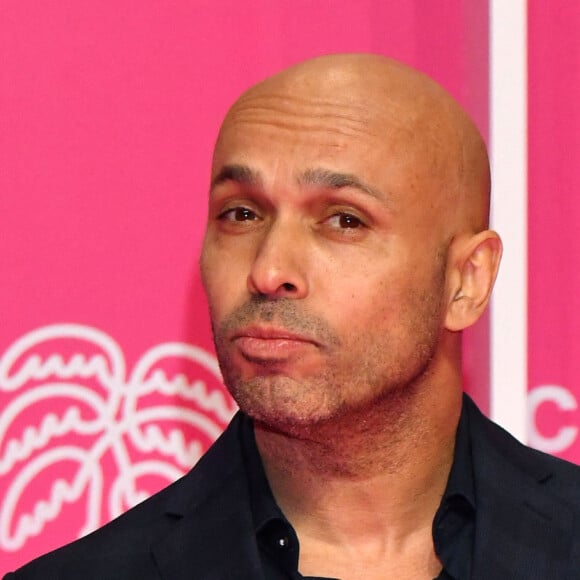 Eric Judor au photocall du deuxième jour de la 2ème édition du "Canneseries" au palais des Festivals à Cannes, France, le 6 avril 2019. © Bruno Bébert/Bestimage