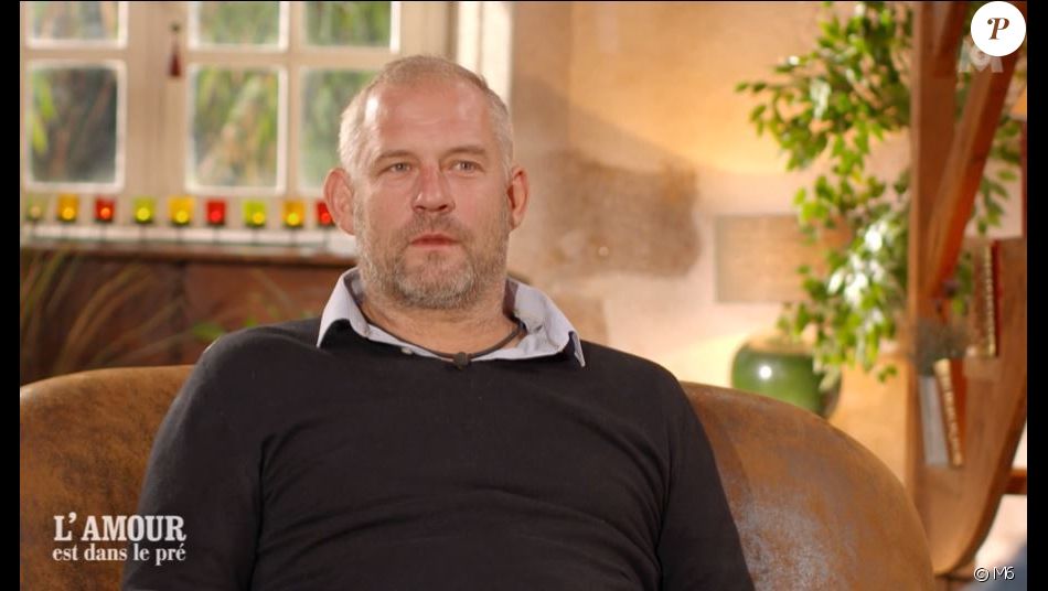 Laurent seul lors du bilan de "L'amour est dans le pré 2020" le 14 décembre sur M6