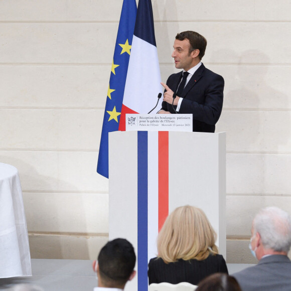 Emmanuel Macron lors de la remise de la galette de l'Epiphanie (galette des rois) au Palais de l¹Elysée à Paris. Le 13 janvier 2021 © Jacques Witt / pool / Bestimage