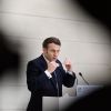Emmanuel Macron lors de la remise de la galette de l'Epiphanie (galette des rois) au Palais de l¹Elysée à Paris. Le 13 janvier 2021 © Jacques Witt / pool / Bestimage