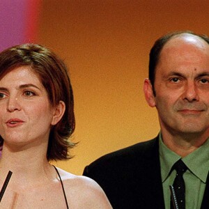 Jean-Pierre Bacri et Agnès Jaoui lors des César en 2001
