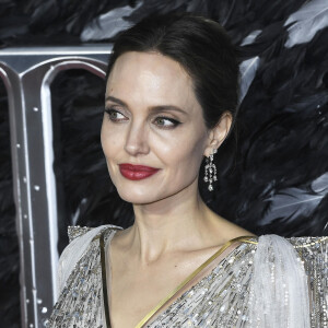 Angelina Jolie - Les célébrités assistent à la première de "Maléfique : Le Pouvoir du Mal" à Londres.