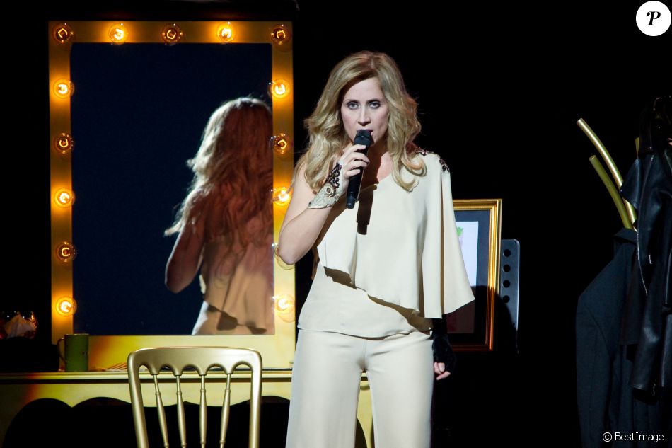 Concert de Lara Fabian à Paris au Théâtre du Châtelet. Le 16 novembre 2013