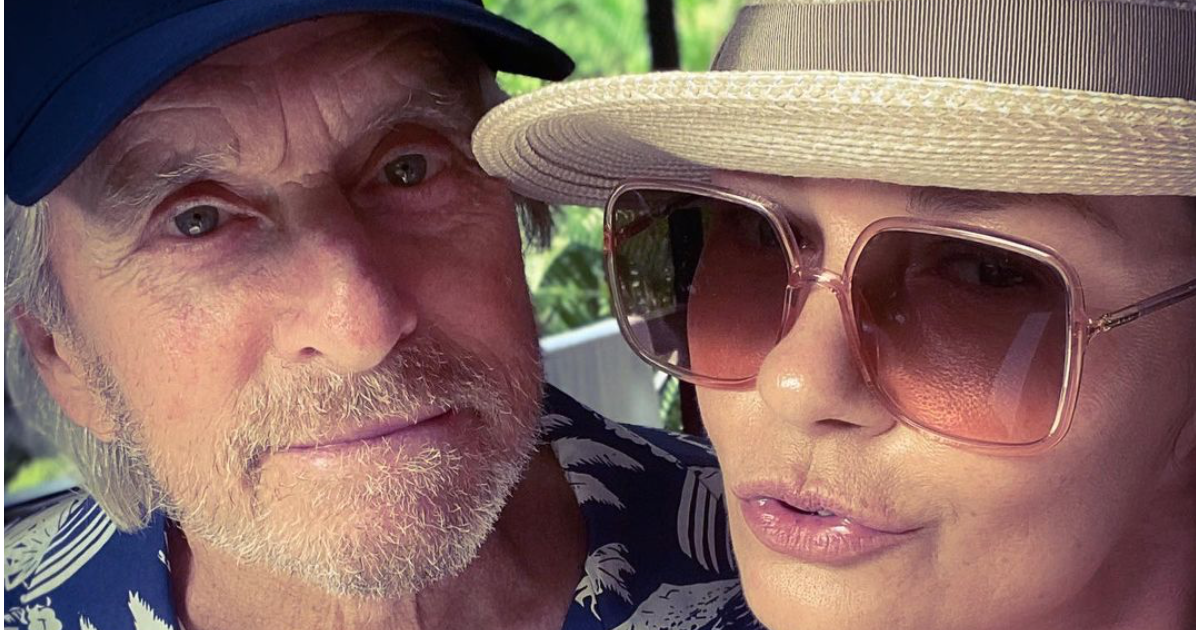 Catherine ZetaJones et son mari Michael Douglas. Décembre 2020. Purepeople