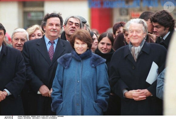 Hommage à François Mitterrand à Jarnac en présence de Danielle Mitterrabd et Mazarine Pingeot.