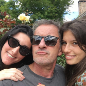 Christophe Dechavanne et ses filles Pauline et Ninon en 2018.