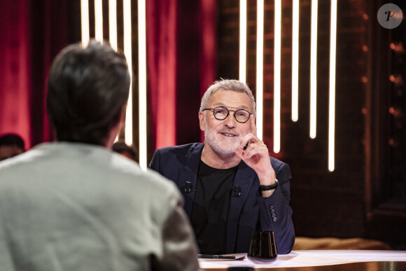 Exclusif - Laurent Ruquier sur le plateau pendant l'émission On Est En Direct (OEED) , présentée par Laurent Ruquier et diffusée en direct le 16 janvier 2021 sur France 2 à Paris. © Jack Tribeca / Bestimage 