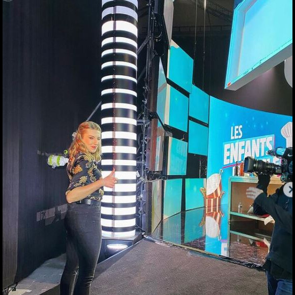 Valentine Sled sur le plateau des "Enfants de la télé", janvier 2021