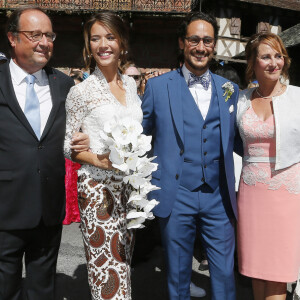 François Hollande, Ségolène Royal et les parents de la mariée - Mariage de Thomas Hollande et de la journaliste Emilie Broussouloux à la mairie à Meyssac en Corrèze près de Brive, ville d'Emiie. Le 8 Septembre 2018. © Patrick Bernard-Guillaume Collet / Bestimage