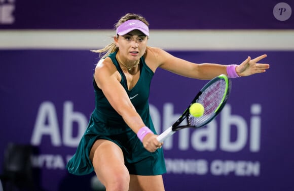 Paula Badosa affronte Alizé Cornet lors du 2e tour de l'Open d'Abou Dabi. Le 8 janvier 2021.