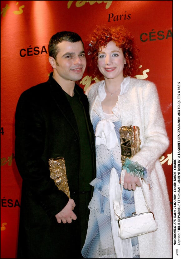 Julie Depardieu et Laurent Korcia aux César en 2004 à Paris. 