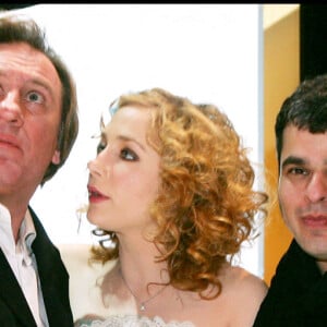 Gérard Depardieu, Julie Depardieu et Laurent Korcia aux César en 2005.