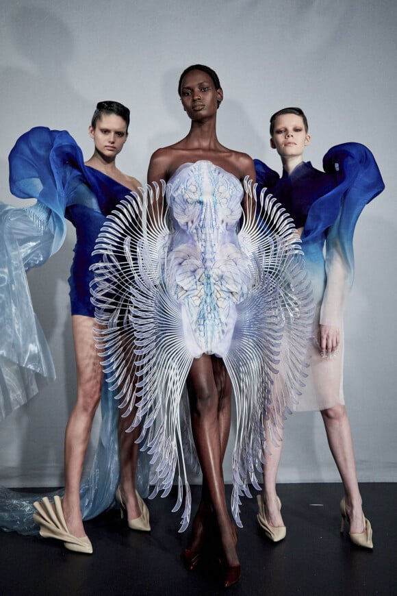 Défilé de mode Iris van Herpen, collection Haute Couture printemps-été 2021 lors de la Fashion Week de Paris. Le 25 janvier 2021.