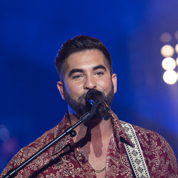 Exclusif - Kendji Girac - 3ème édition de l'émission "Psychodon, Unis face aux maladies psychiques" à l'Olympia à Paris et diffusée sur C8 le 6 octobre 2020. Le Psychodon s'est donné pour missions d'informer, de sensibiliser et de mobiliser sur les maladies psychiques autour de trois grands axes : la recherche, l'accompagnement des personnes touchées par ces maladies et de leur proches, le développement d'actions de prévention sur les territoires. Les dons collectés à l'occasion de ces évènements permettent notamment de soutenir des projets accompagnés par le programme Maladies psychiques de la Fondation de France. Douze millions de personnes sont concernées par les maladies psychiques en France : schizophrénie, troubles bipolaires, dépressions chroniques... Mais cet enjeu de santé publique majeur demeure largement tabou. Il y subsiste également de nombreux préjugés : par exemple, 2 Français sur 5 associent les maladies mentales à la folie. © Pierre Perusseau / Bestimage 