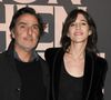 Yvan Attal et sa compagne Charlotte Gainsbourg - Avant-première du film "Mon chien stupide" au cinéma UGC Normandie à Paris. © Coadic Guirec/Bestimage
