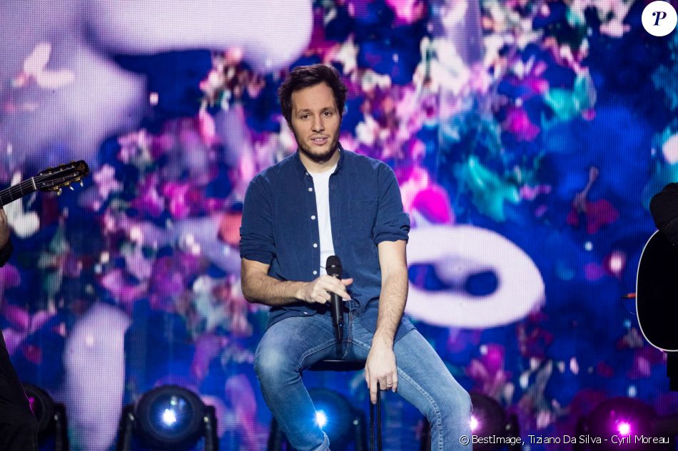 Exclusif - Vianney - Enregistrement de l'émission "Fête de la chanson française" à l'Olympia à Paris, qui sera diffusée le 9 janvier sur France 2. © Tiziano Da Silva - Cyril Moreau / Bestimage
