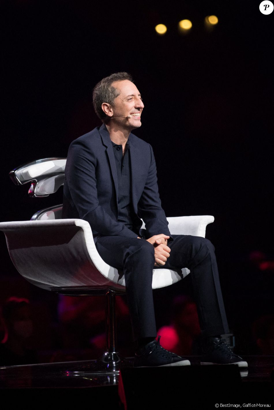 Exclusif - Gad Elmaleh - Enregistrement de l'émission "La Chanson secrète 6" à la Scène musicale à Paris, qui sera diffusée le 12 décembre sur TF1. Le 8 septembre 2020 Après le succès des précédentes éditions, " LA CHANSON SECRETE ", présentée par N.ALIAGAS et produite par DMLS TV, revient sur TF1. 8 artistes ne savent rien de ce qui va se passer pour eux ! Ils ont accepté de jouer le jeu, de se laisser totalement surprendre, émouvoir, parfois même déstabiliser car ils vont découvrir en même temps que les téléspectateurs une surprise : une chanson qui leur est chère revisitée et réinterprétée par un artiste. @Gaffiot-Moreau / Bestimage