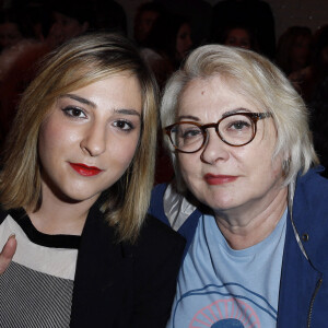 Marilou Berry et sa mère Josiane Balasko - People au défilé Jean-Paul Gaultier lors de la Fashion Week Haute-Couture Automne-Hiver 2013/2014 à Paris le 3 juillet 2013. 