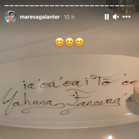 Mareva Galanter célèbre son 42e anniversaire le 4 février 2021, avec un joli gâteau.