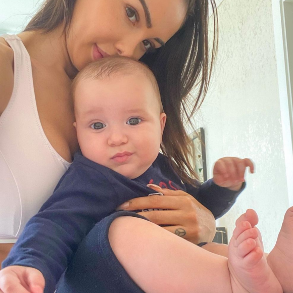 Nabilla avec son fils Milann (1 an) sur Instagram