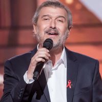 Daniel Lévi raconte son combat éprouvant contre le cancer du colon dans "Stars à nu"