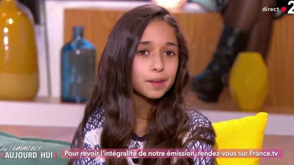 Rebecca (The Voice Kids 2020) dans l'émission "Ça commence aujourd'hui" sur France 2.