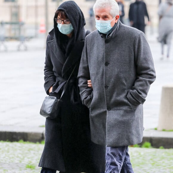 Claude Lelouch et sa compagne Valérie Perrin - Messe en hommage à Robert Hossein en l'église Saint-Sulpice à Paris. Le 9 février 2021