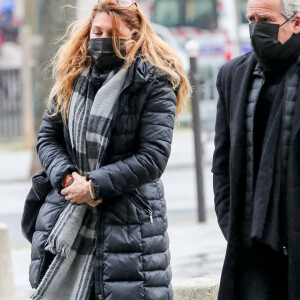 Manuel Gélin et sa femme Juliette Meyniac - Messe en hommage à Robert Hossein en l'église Saint-Sulpice à Paris. Le 9 février 2021