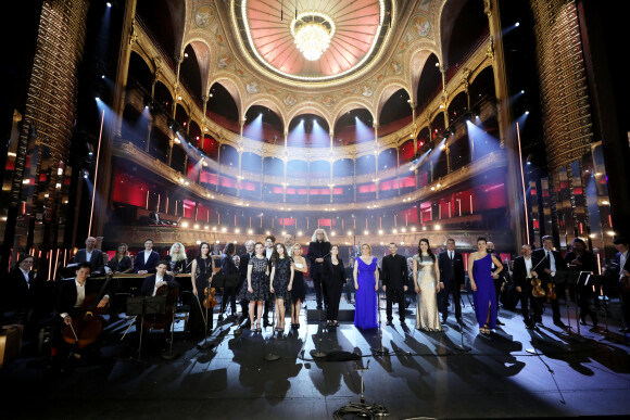 Exclusif - Natalie Dessay, ses enfants et son mari Laurent Naouri, Yvan Cassar, Lionel Bringuier - Symphonie pour la vie - Les artistes se mobilisent pour les soignants. Le 15 juin 2020. © Dominique Jacovides/Bestimage