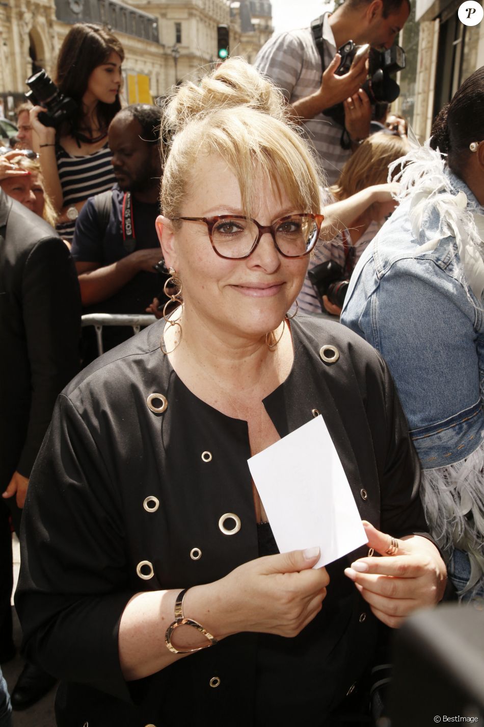 Caroline Diament - Arrivées au défilé de mode "Jean Paul Gaultier", collection Haute-Couture automne-hiver 2018/2019, à Paris. Le 4 juillet 2018