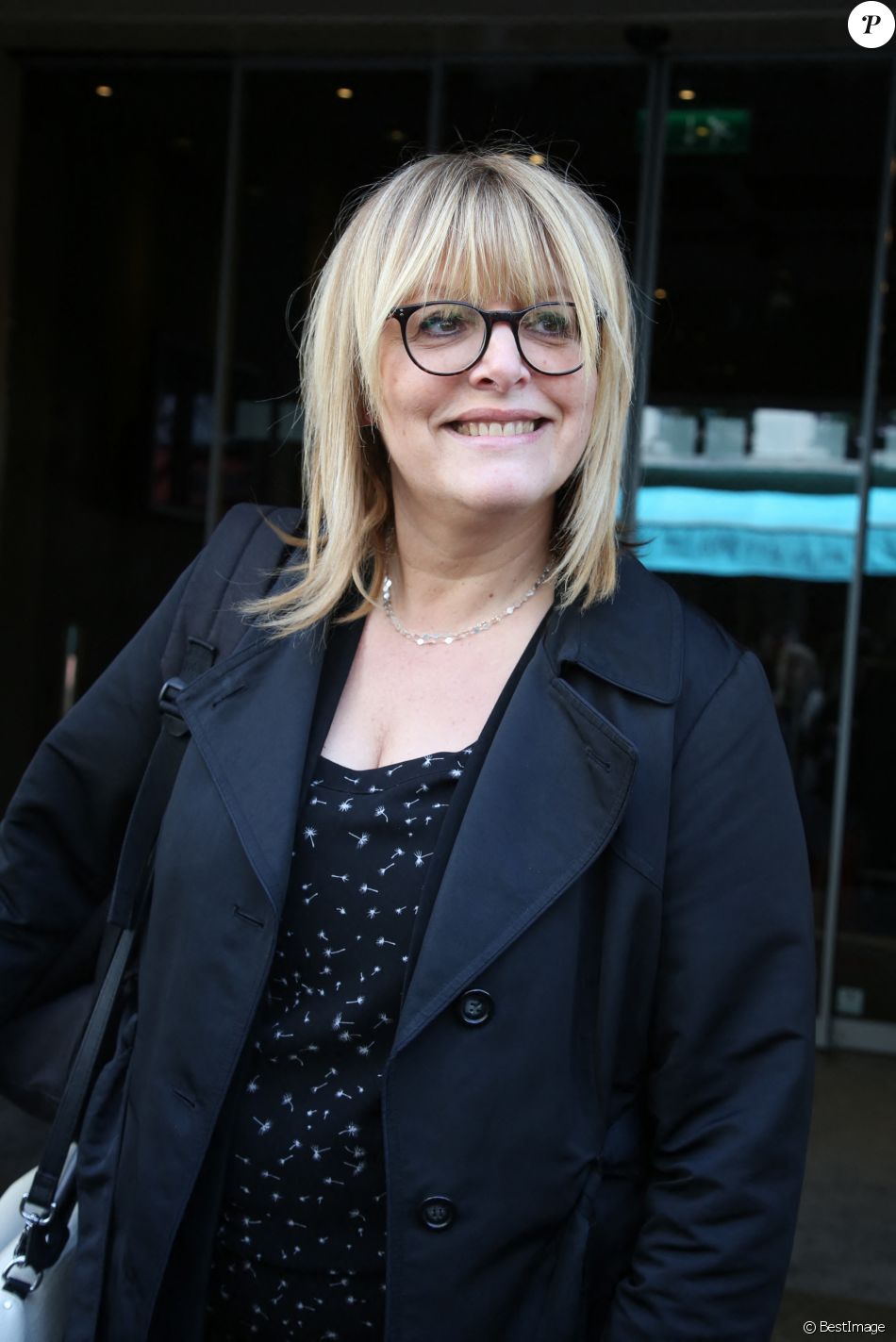 Exclusif - Caroline Diament - People à la sortie des studios de la radio RTL à Paris. Le 6 avril 2016