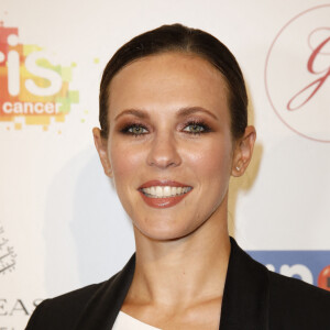 Lorie Pester au photocall de la 10e édition du "Global Gift Gala" à l'hôtel Four Seasons George V à Paris. Le 3 juin 2019. © Marc Ausset-Lacroix/Bestimage