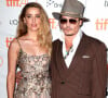 Johnny Depp et sa compagne Amber Heard (robe Elie Saab) - Première du film "The Danish Girl" au festival International du film de Toronto (TIFF).
