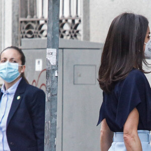 La reine Letizia d'Espagne lors de la présentation des bourses d'études de la Coopération espagnole au Palacio de Viana à Madrid. Le 17 février 2021