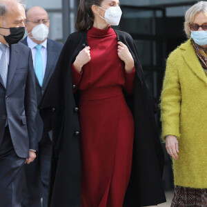 La reine Letizia d'Espagne visite l'exposition "Concepcion Arenal, The Passion" à Madrid, le 16 février 2021.