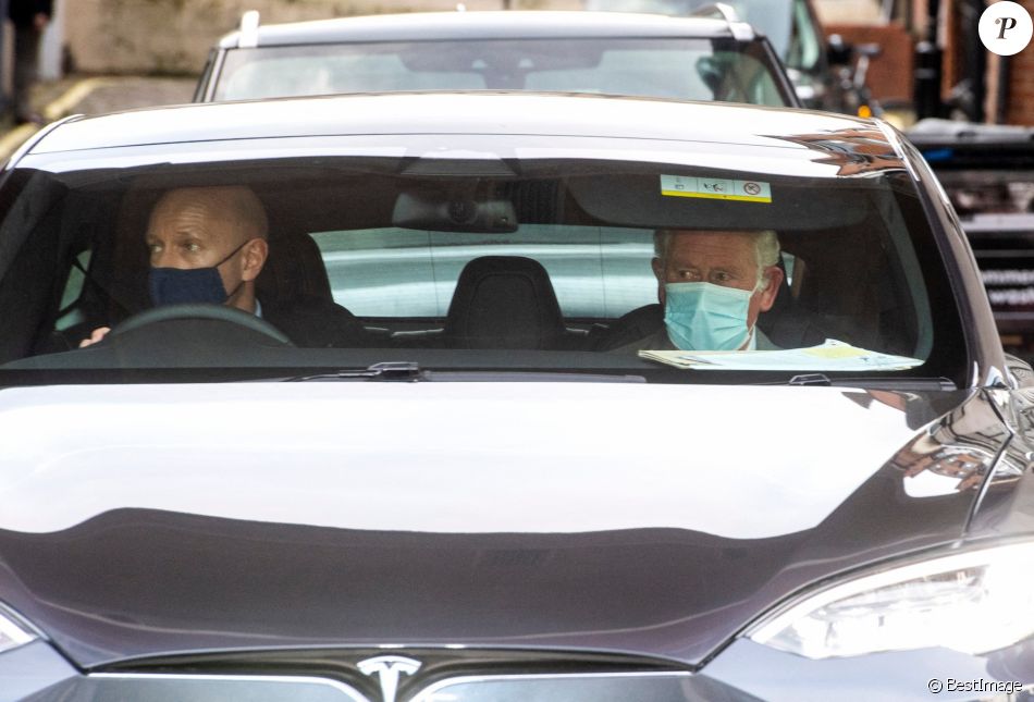 Le prince Charles après avoir rendu visite à son père le prince Philip, hospitalisé à l'hôpital du roi Édouard VII à Londres, Royaume Uni, le 20 février 2021.