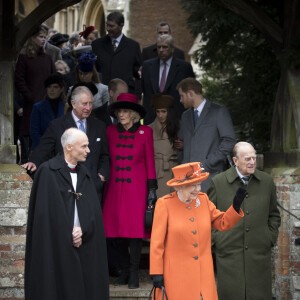 La reine Elisabeth II et le prince Philip, duc d'Edimbourg, le prince Charles et Camilla Parker Bowles la duchesse de Cornouailles, Meghan Markle et son fiancé le prince Harry - La famille royale d'Angleterre arrive à la messe de Noël à l'église Sainte-Marie-Madeleine à Sandringham, le 25 décembre 2017.