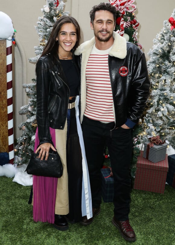 Isabel Pakzad et son compagnon James Franco - Les célébrités posent lors de la soirée "Brooks Brothers Annual Holiday Celebration" à Los Angeles on december 9, 2018.
