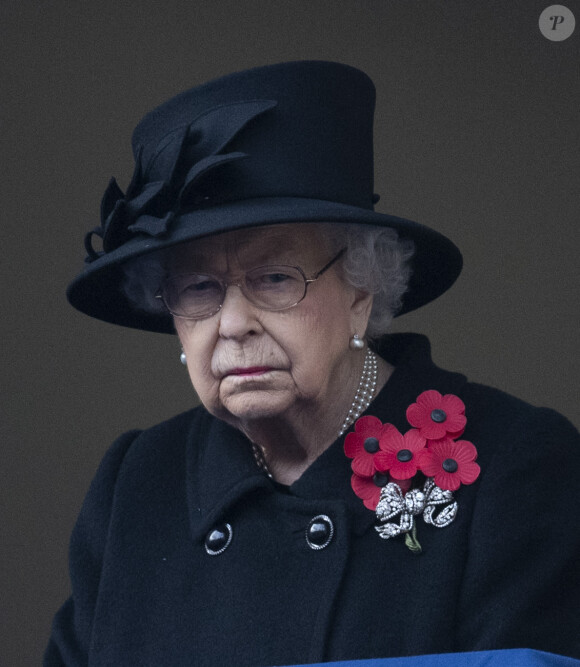 La reine Elisabeth II d'Angleterre lors de la cérémonie de la journée du souvenir (Remembrance Day) à Londres le 8 novembre 2020.