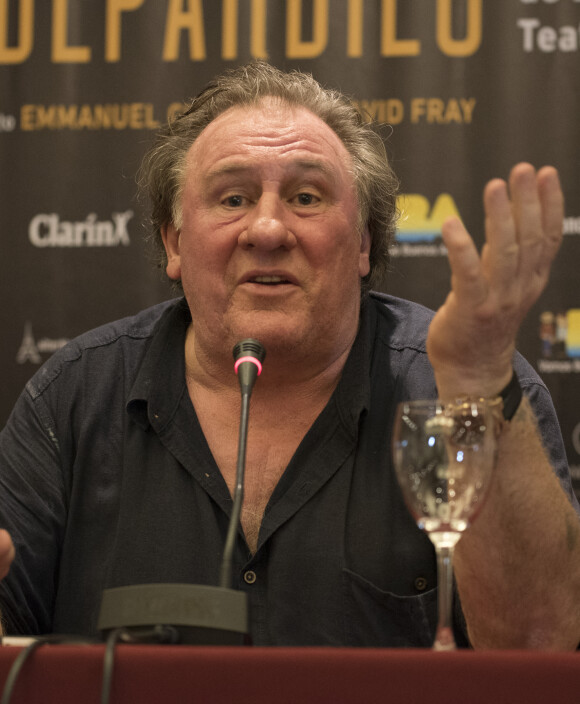 Gérard Depardieu donne une conférence de presse à l'hôtel Panamericano Buenos Aires à propos de ses spectacles au théatre Colon le 16 décembre 2016.