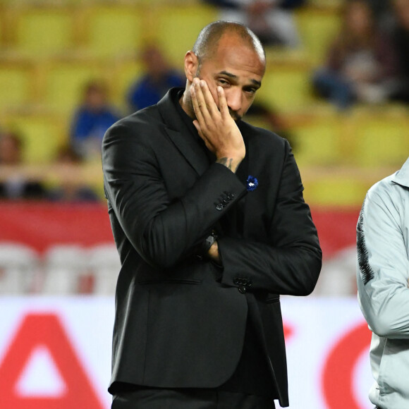 Thierry Henry durant le match de football de Ligue 1 opposant Monaco à Paris Saint Germain au stade Louis II de Monaco le 11 novembre 2018. © Bruno Bebert/Bestimage