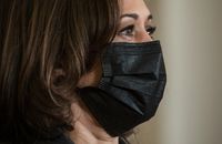 Kamala Harris vaccinée par Moderna : la vice-présidente victime d'un effet secondaire