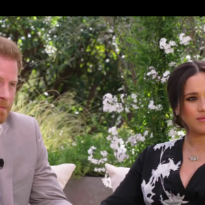 Meghan Markle (enceinte) lors de son interview avec le prince Harry et Oprah Winfrey, qui sera diffusée le 7 mars 2021 sur CBS.