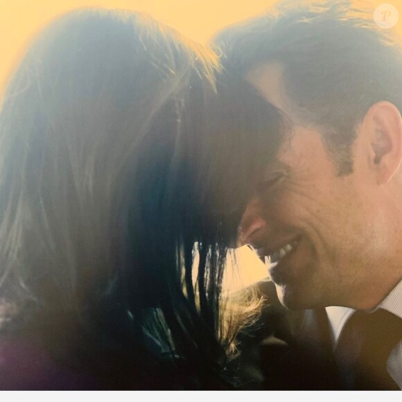 Carla Bruni-Sarkozy soutient son mari Nicolas Sarkozy après qu'il a été reconnu coupable de corruption et condamné à trois ans de prison, dont un avec sursis, dans l'affaire des "écoutes" le 1er mars 2021.