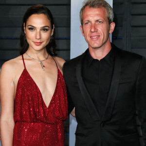 Gal Gadot et son mari Yaron Varsano à la soirée Vanity Fair Oscar au Wallis Annenberg Center à Beverly Hills, le 4 mars 2018.