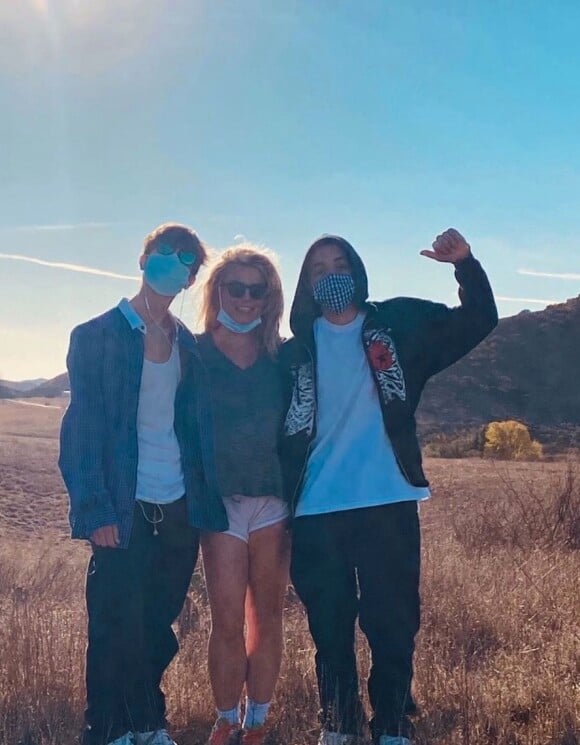 Britney Spears et ses deux fils, Sean Preston et Jayden, sur Instagram. Le 2 mars 2021.