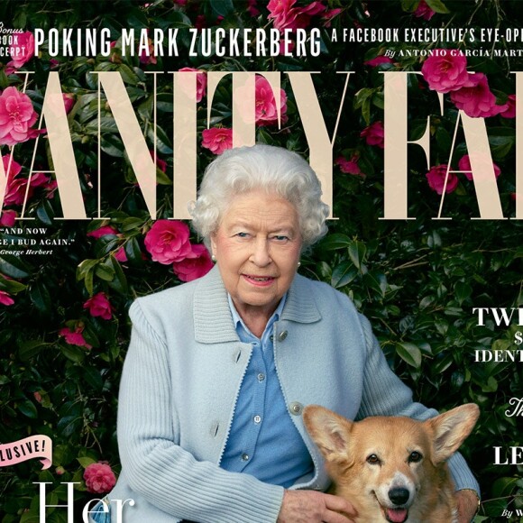 Elizabeth II et ses chiens en couverture du magazine "Vanity Fair", en 2018, à l'occasion de ses 90 ans.