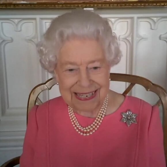 La reine Elizabeth II d'Angleterre encourage les anglais à se faire vacciner contre le coronavirus (COVID-19) le 26 février 2021.